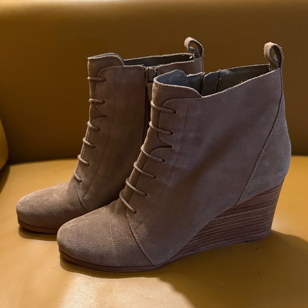 Elegant Taupe Wedge Ankle Boots